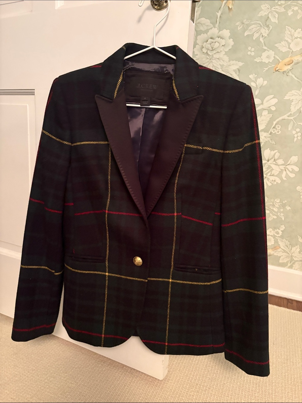 J Crew Collection Sherwood Tartan Plaid wool blazer w/satin lapels, size 4. EUC